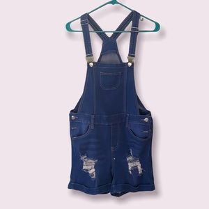 This jumpsuit is amazing for summer. Super comfy